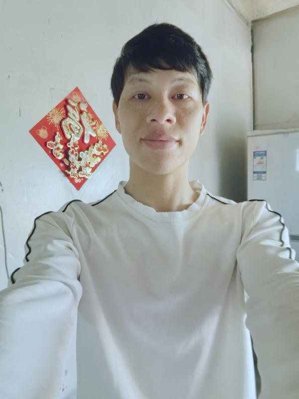 夏风微凉的第一张照片--烟台相亲服务中心