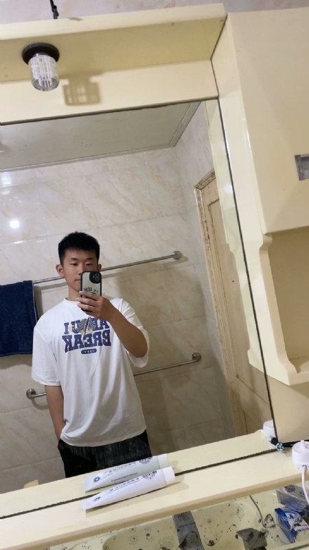 哈哈的第一张照片--烟台相亲服务中心