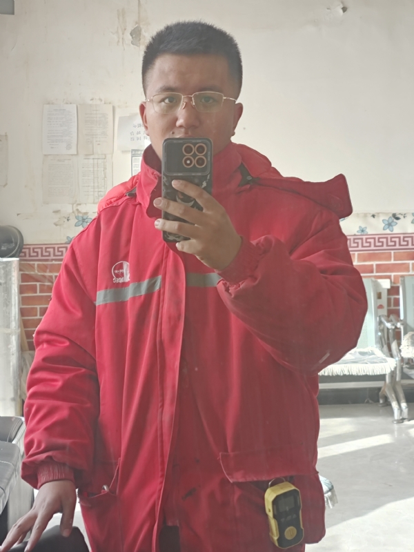 鹤某的第二张照片--烟台相亲服务中心