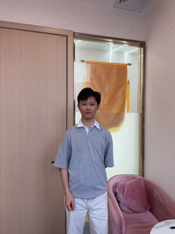 小叶子的第一张照片--烟台相亲服务中心