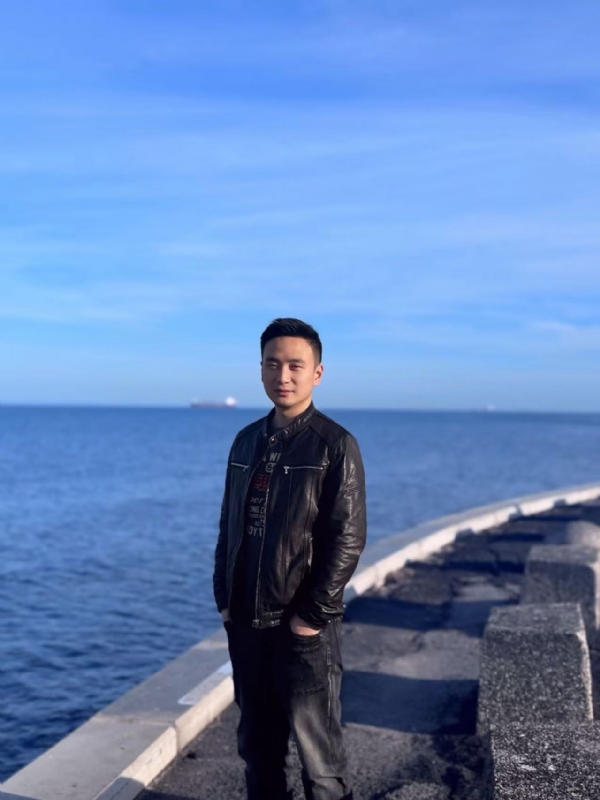 TAO的第一张照片--烟台相亲服务中心