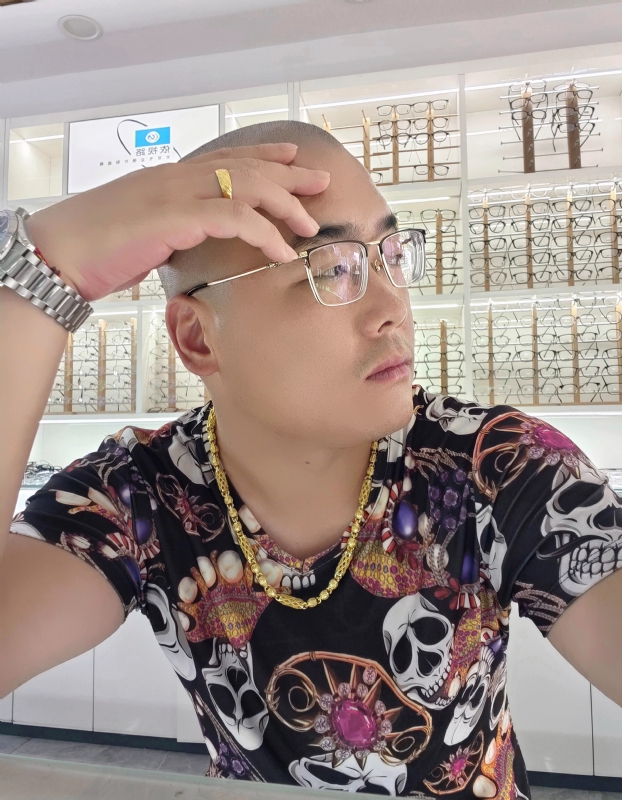 一生诺言的第一张照片--烟台相亲服务中心