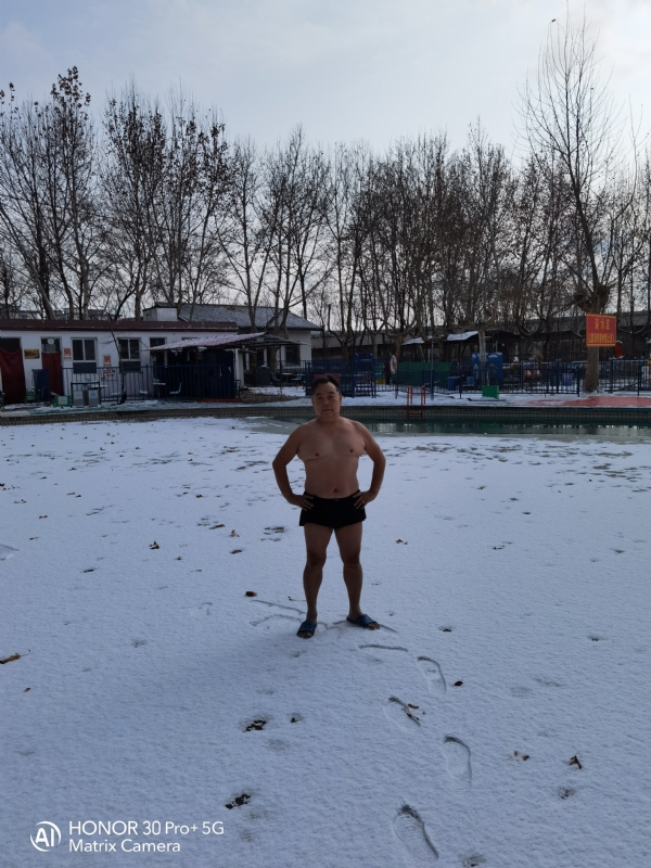 老顽童的第三张照片--烟台相亲服务中心