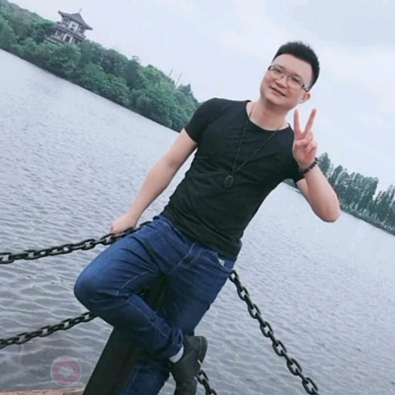 lg营的第一张照片--烟台相亲服务中心