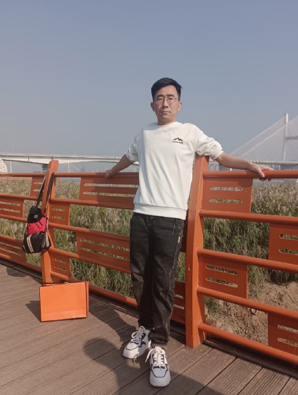 黑白的第一张照片--烟台相亲服务中心