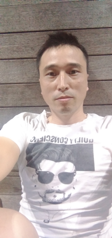 笑看一切的第一张照片--烟台相亲服务中心