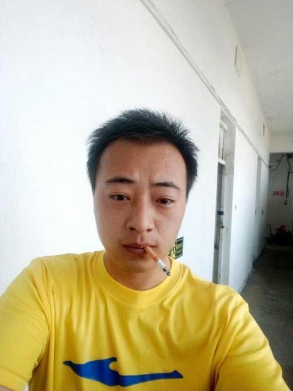 云淡风轻的第二张照片--烟台相亲服务中心