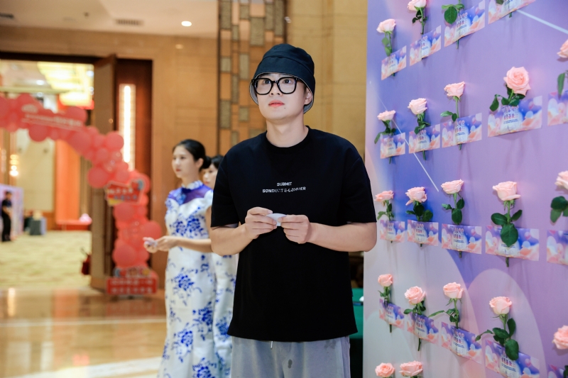 被驯服的象的第一张照片--烟台相亲服务中心