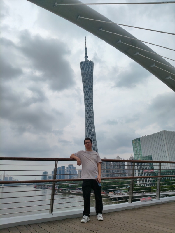 幻胧的第一张照片--烟台相亲服务中心