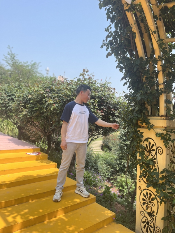 罗湘的第一张照片--烟台相亲服务中心