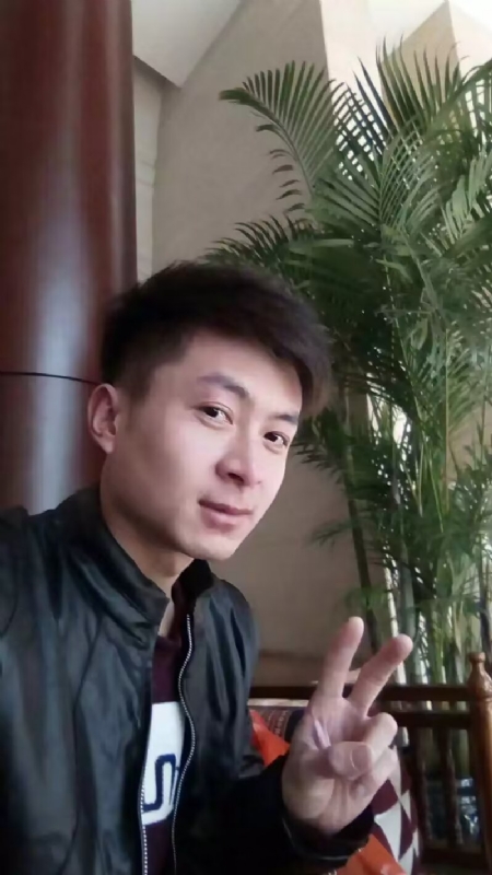 蓝锋的第一张照片--烟台相亲服务中心