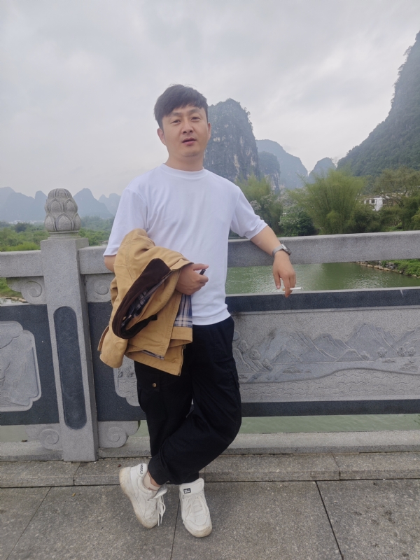 天选之人的第一张照片--烟台相亲服务中心