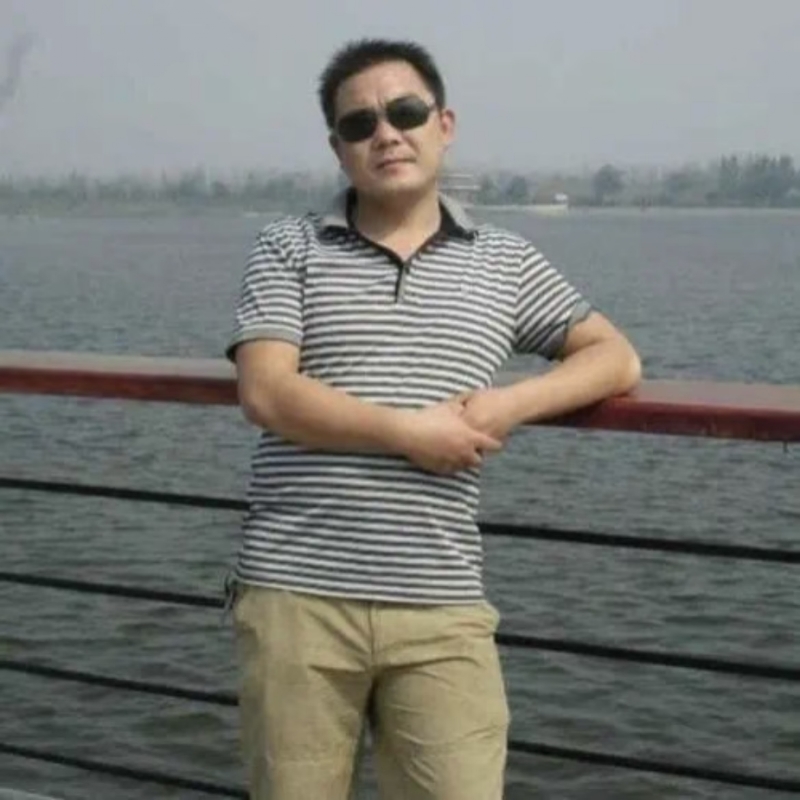 dhdjj的第一张照片--烟台相亲服务中心