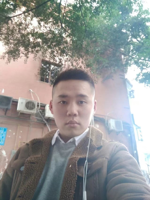 想了很久的男人的第一张照片--烟台相亲服务中心