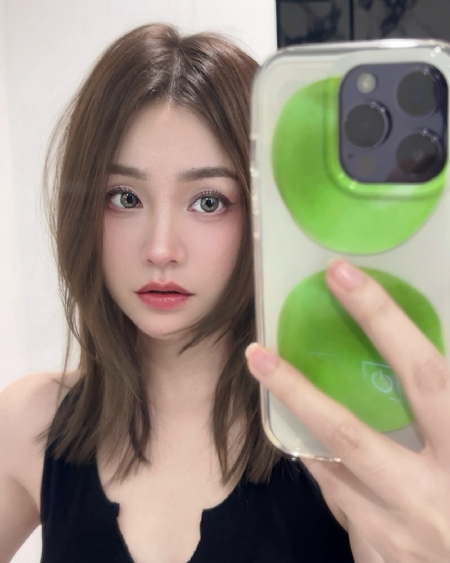 Claire的第一张照片--烟台相亲服务中心