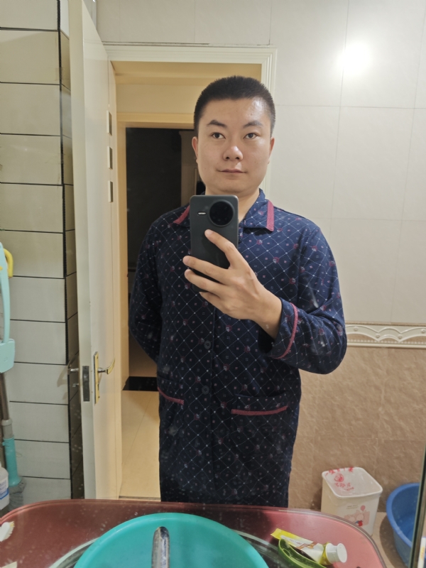 迷迷糊糊的第一张照片--烟台相亲服务中心