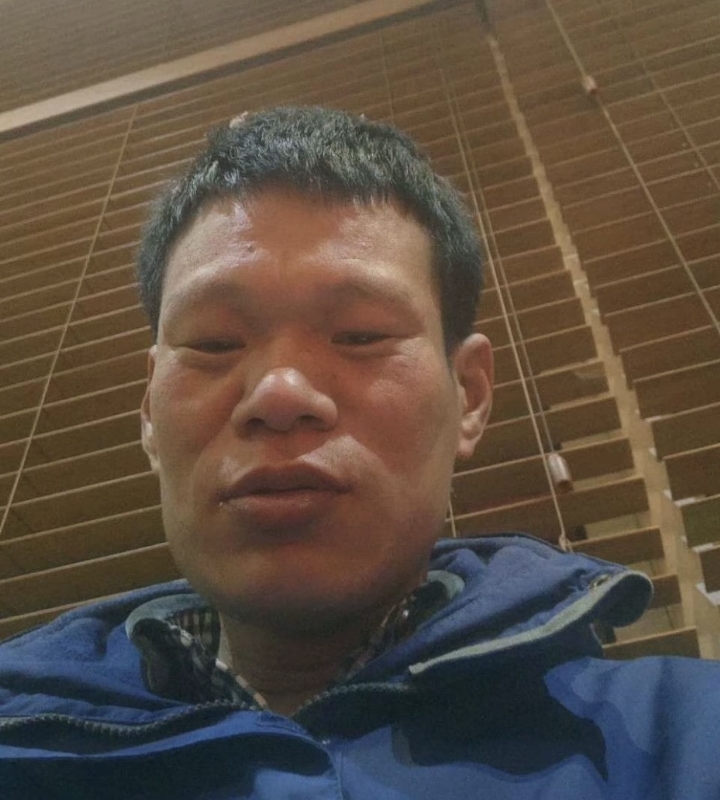 爱你在心口难开的第一张照片--烟台相亲服务中心