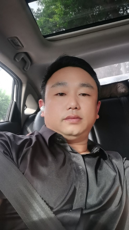 老烽的第一张照片--烟台相亲服务中心