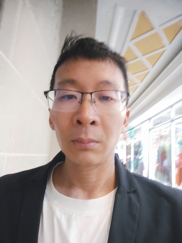 欣欣向荣的第一张照片--烟台相亲服务中心