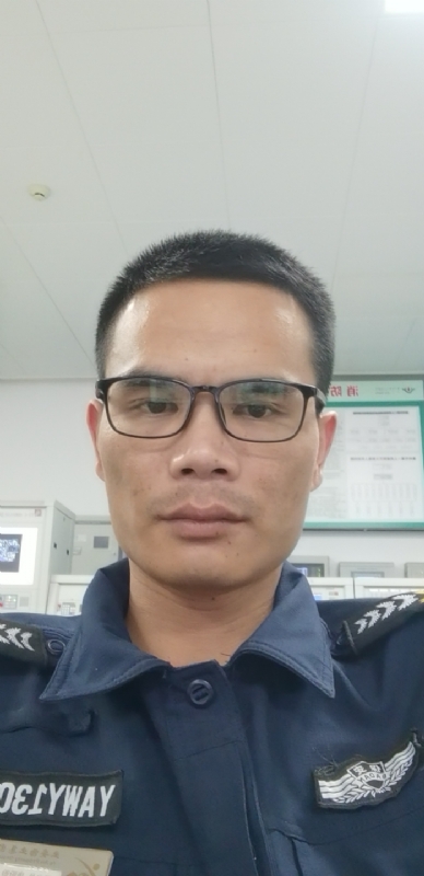 一直都在的第一张照片--烟台相亲服务中心