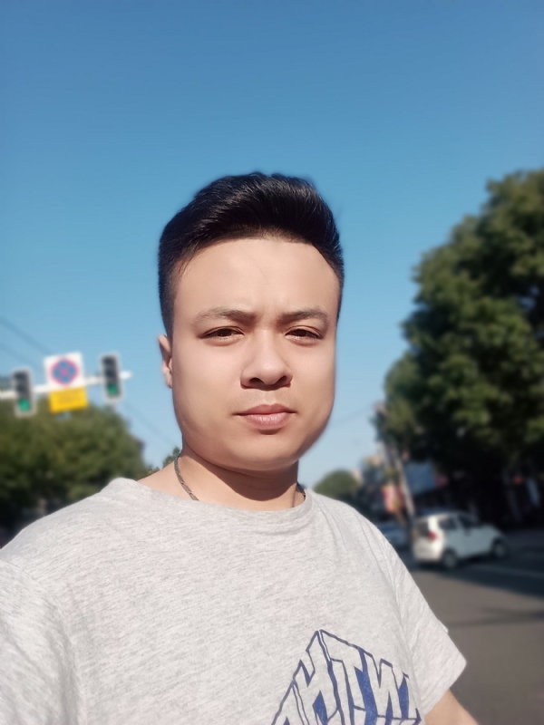 简简单单的第一张照片--烟台相亲服务中心