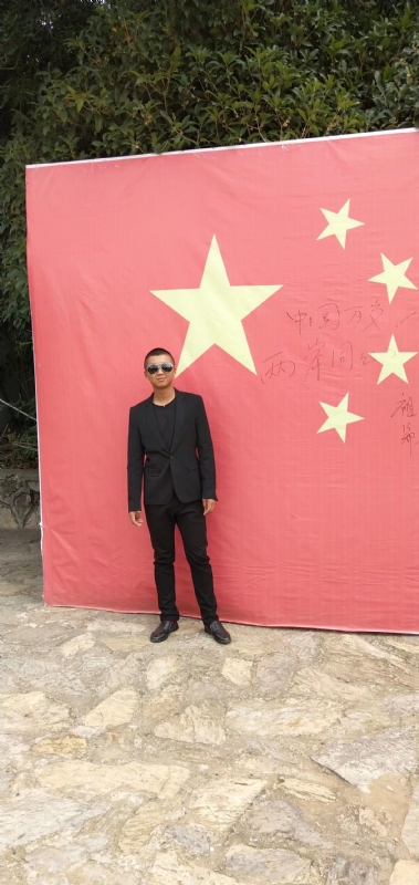 奔腾的小乌鸦的第一张照片--烟台相亲服务中心