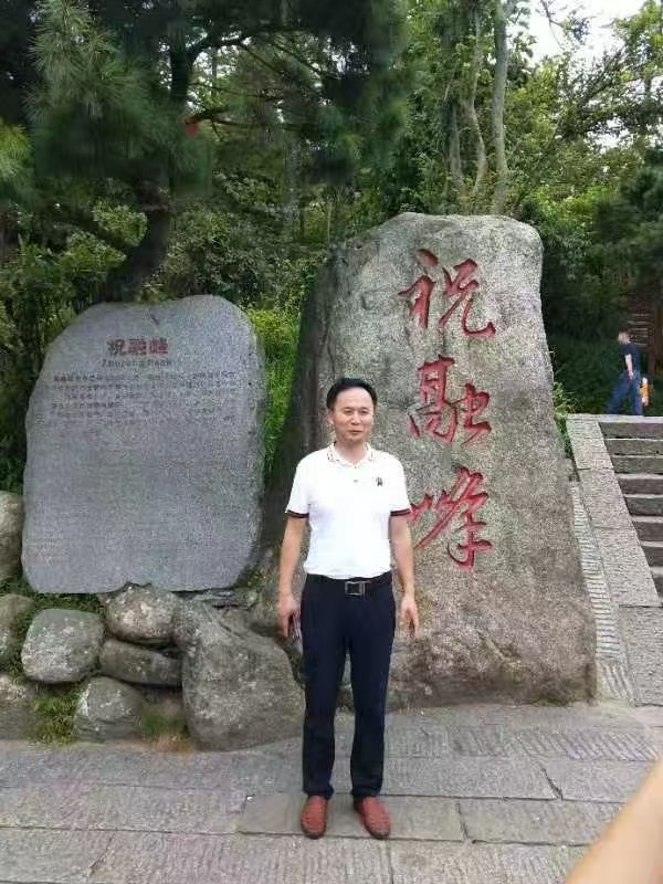 真诚的第三张照片--烟台相亲服务中心