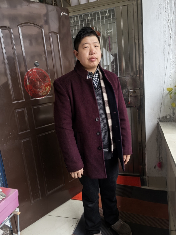 卢显澳的第一张照片--烟台相亲服务中心