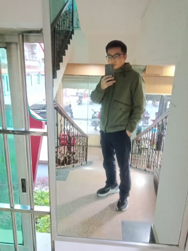 沧海一粟的第六张照片--烟台相亲服务中心