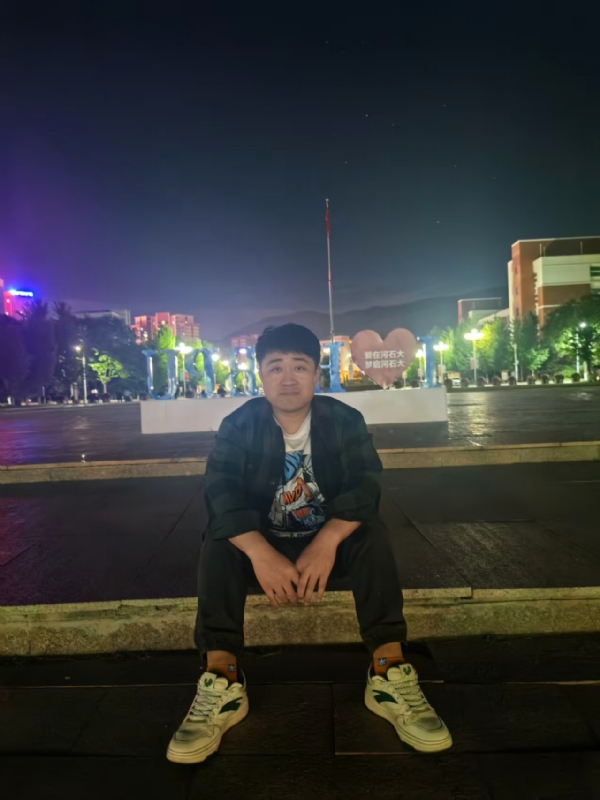 芽儿呦的第一张照片--烟台相亲服务中心