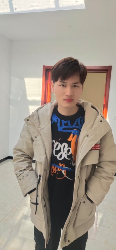 真诚的小帅的第一张照片--烟台相亲服务中心