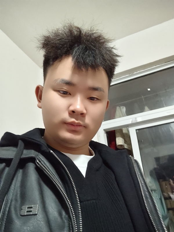 阿龙找对象的第一张照片--烟台相亲服务中心