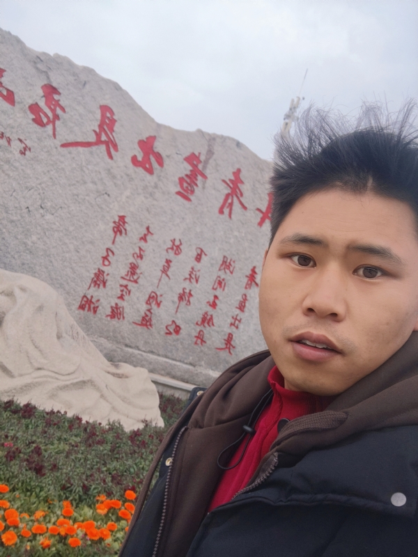 迎春的第一张照片--烟台相亲服务中心