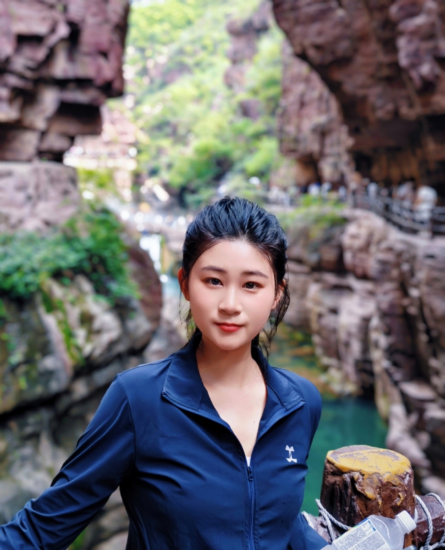 小S的第一张照片--烟台相亲服务中心