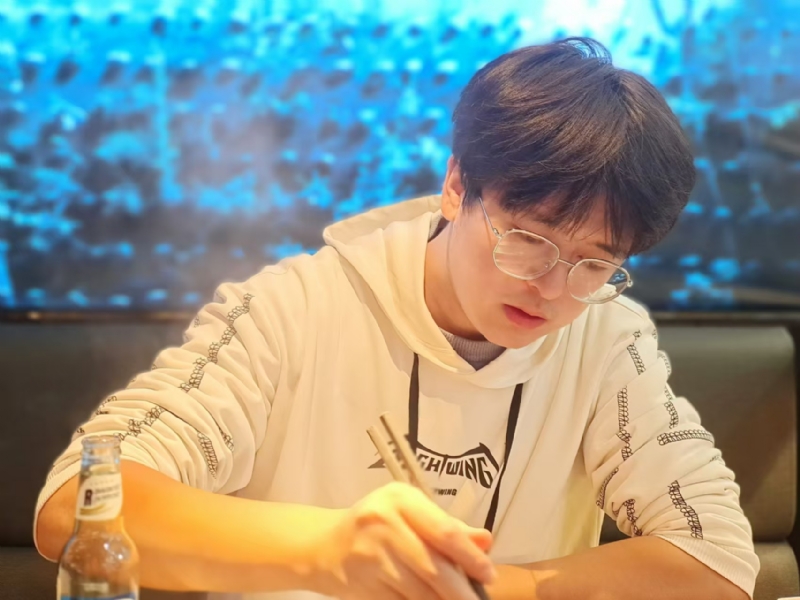 倾尽的第一张照片--烟台相亲服务中心