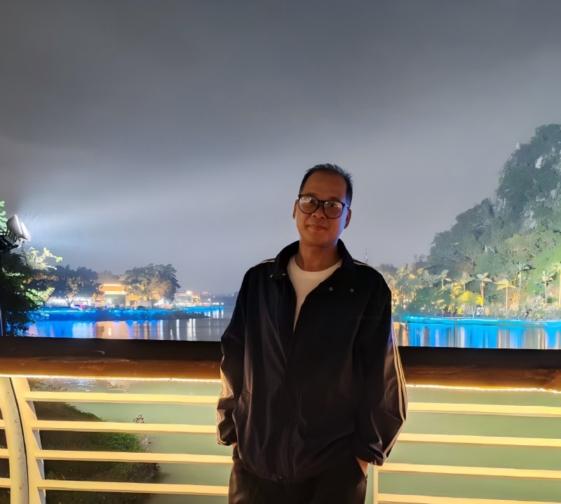 高山流云的第一张照片--烟台相亲服务中心