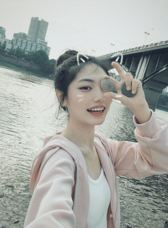 昭十晰的第二张照片--烟台相亲服务中心