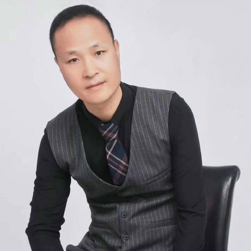 子昂的第二张照片--烟台相亲服务中心