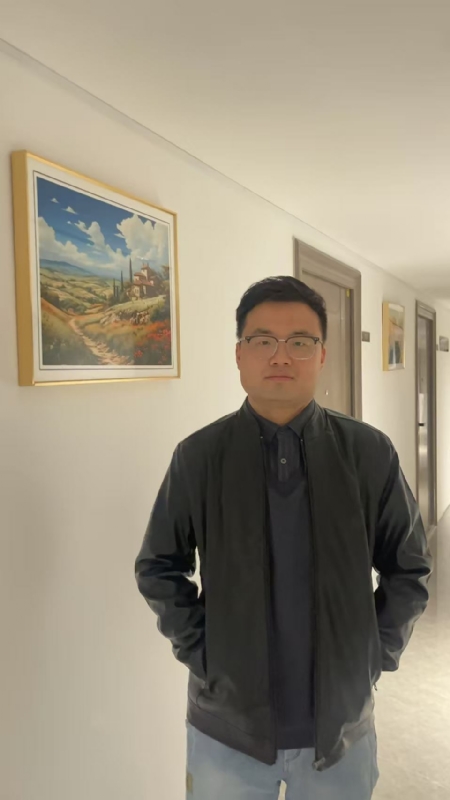 半瓶子的第四张照片--烟台相亲服务中心