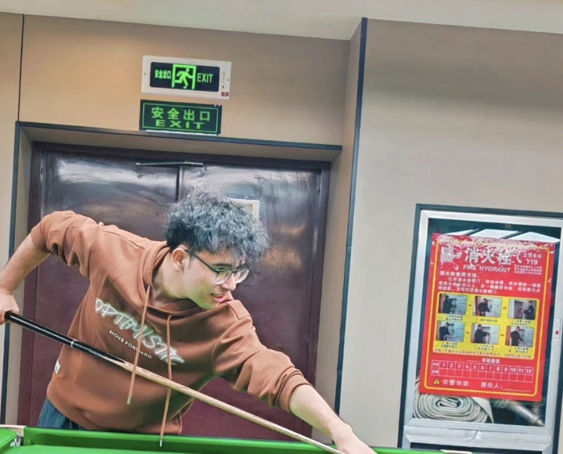 小鬼的第一张照片--烟台相亲服务中心