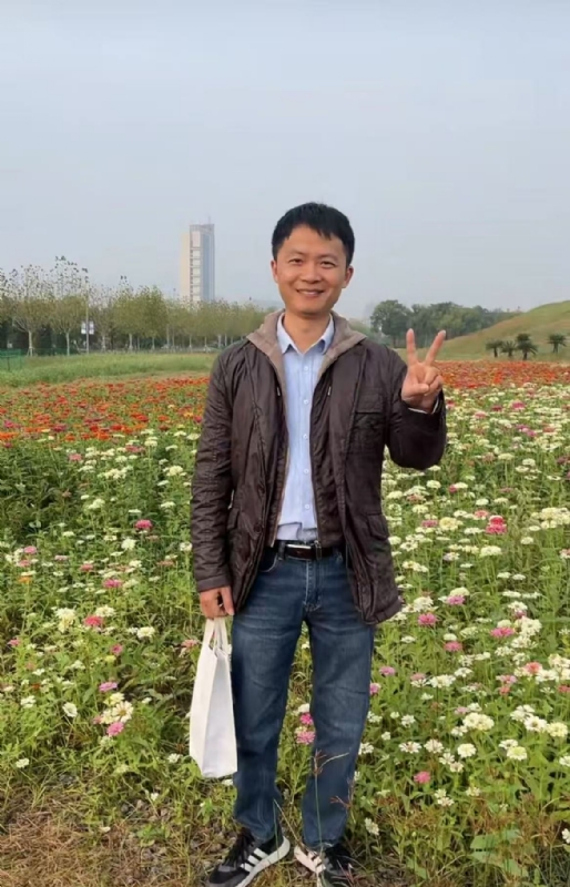 云淡风轻的第二张照片--烟台相亲服务中心