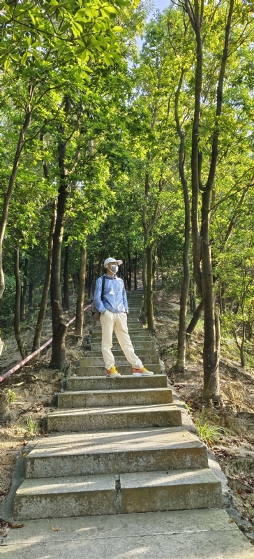 书衣的第三张照片--烟台相亲服务中心